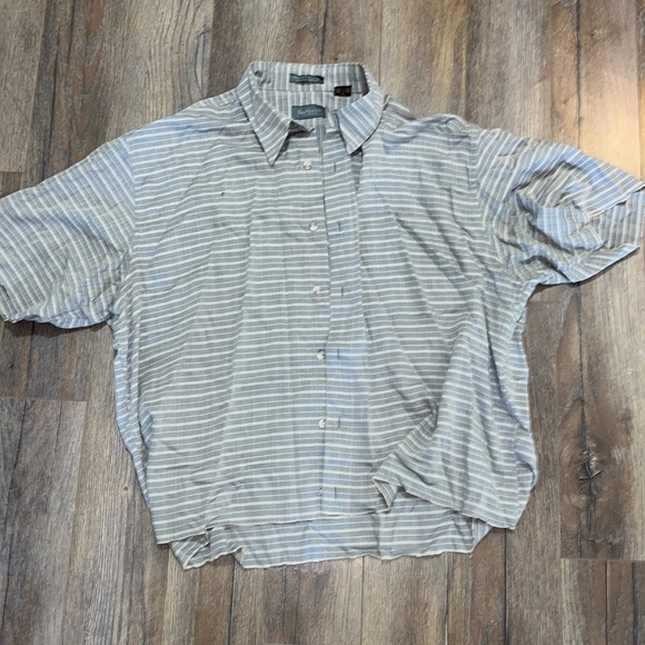 VINTAGE VanHeusen button up - Picture 1 of 3